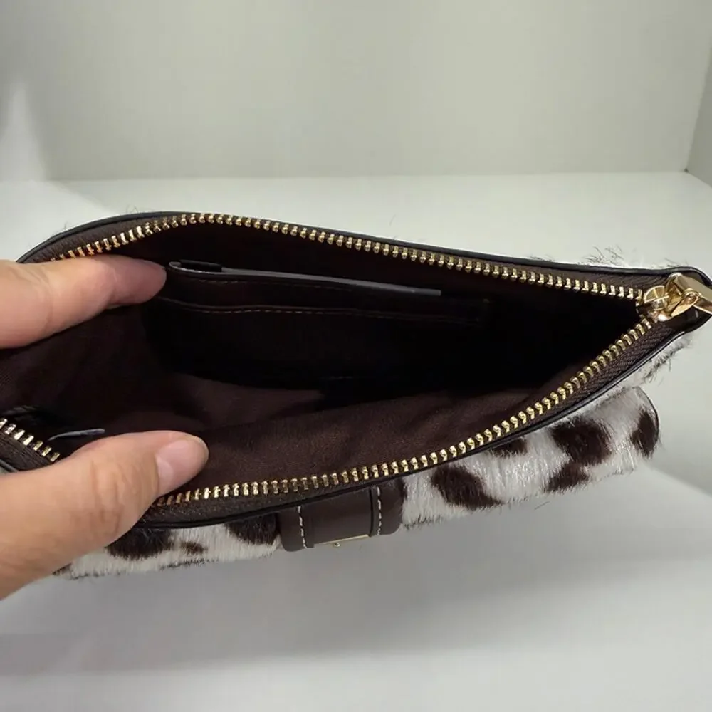 NEW‼️Coach Ashton Wristlet In Haircalf CEN13 Dark Brown Chalk